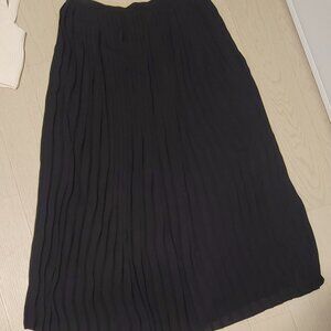 Michael Kors Black Pleated Midi Skirt